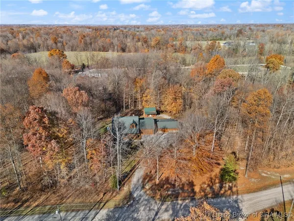 $390,000 | 1671 Burns Court, Austin, IN 47102