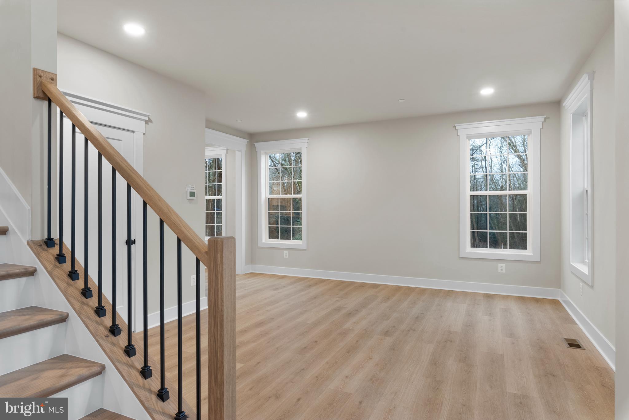 1353 Yorktown Road Annapolis, MD 21409 - Photo 2 of 39