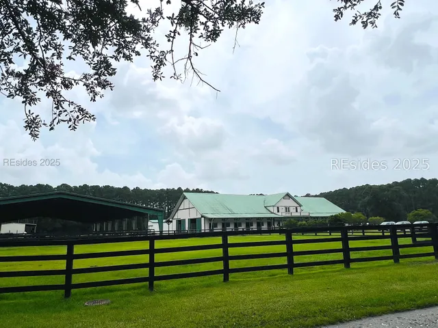 $1,495,000 | 40 Rose Dhu Creek Plantation, Bluffton, SC 29910