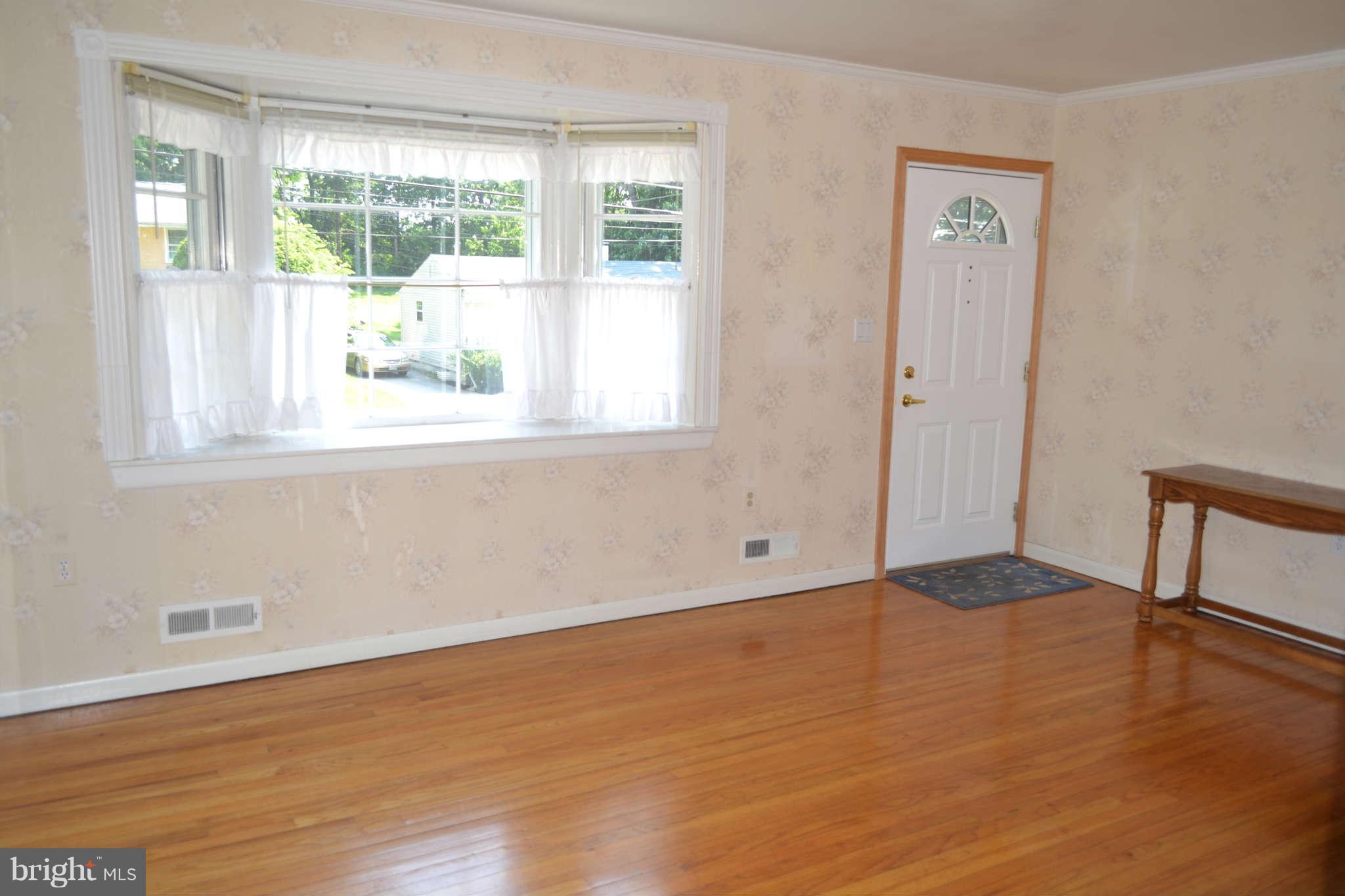 111 Allgate Road Owings Mills, MD 21117 - Photo 3 of 19 Living Room