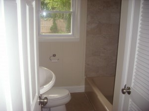 43 Graybar Road Warwick, RI 02888 - Photo 3 of 9