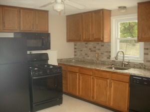 43 Graybar Road Warwick, RI 02888 - Photo 5 of 9