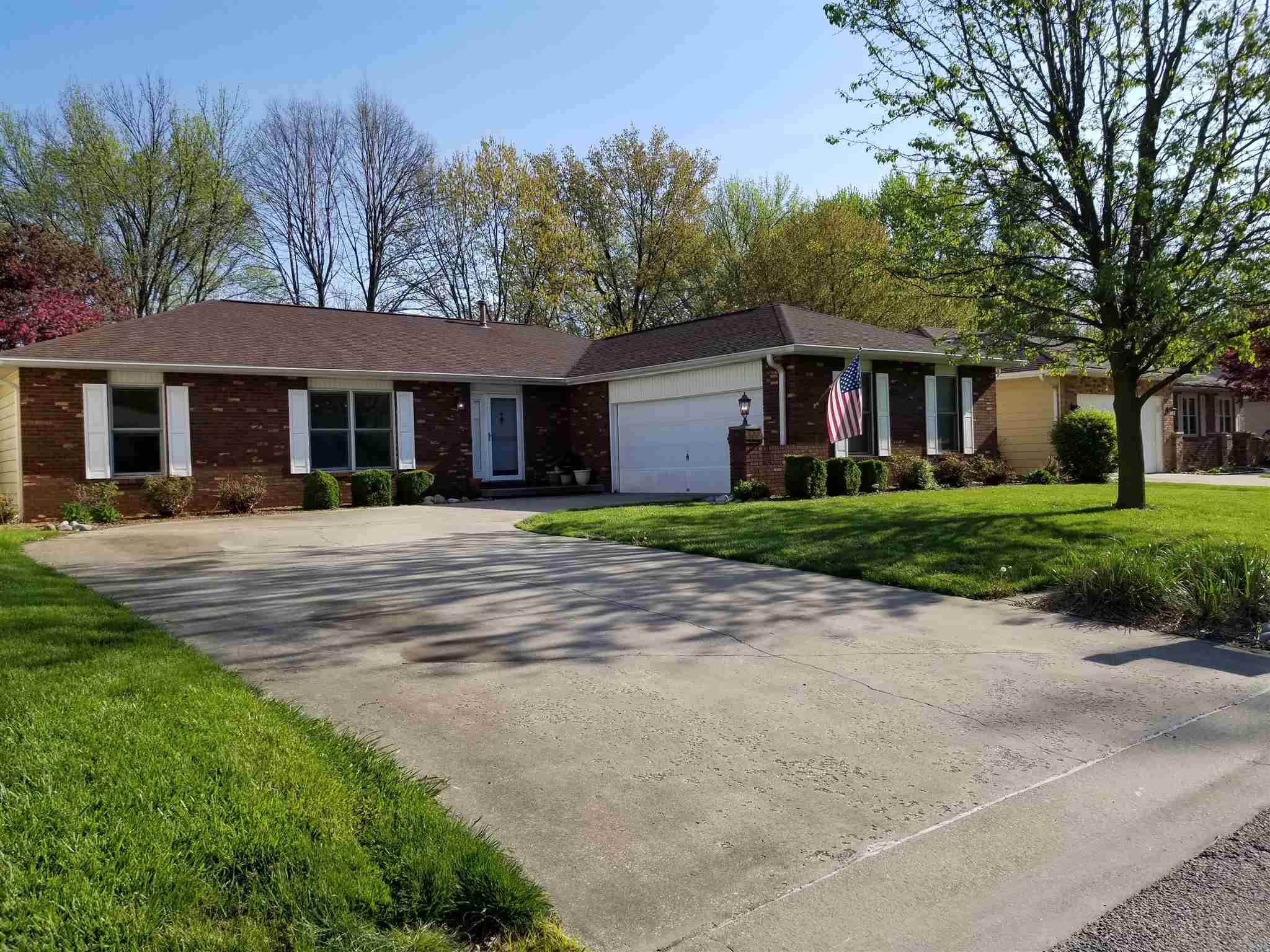 11 Sarah Avenue Springfield, IL 62703 - Photo 1 of 35