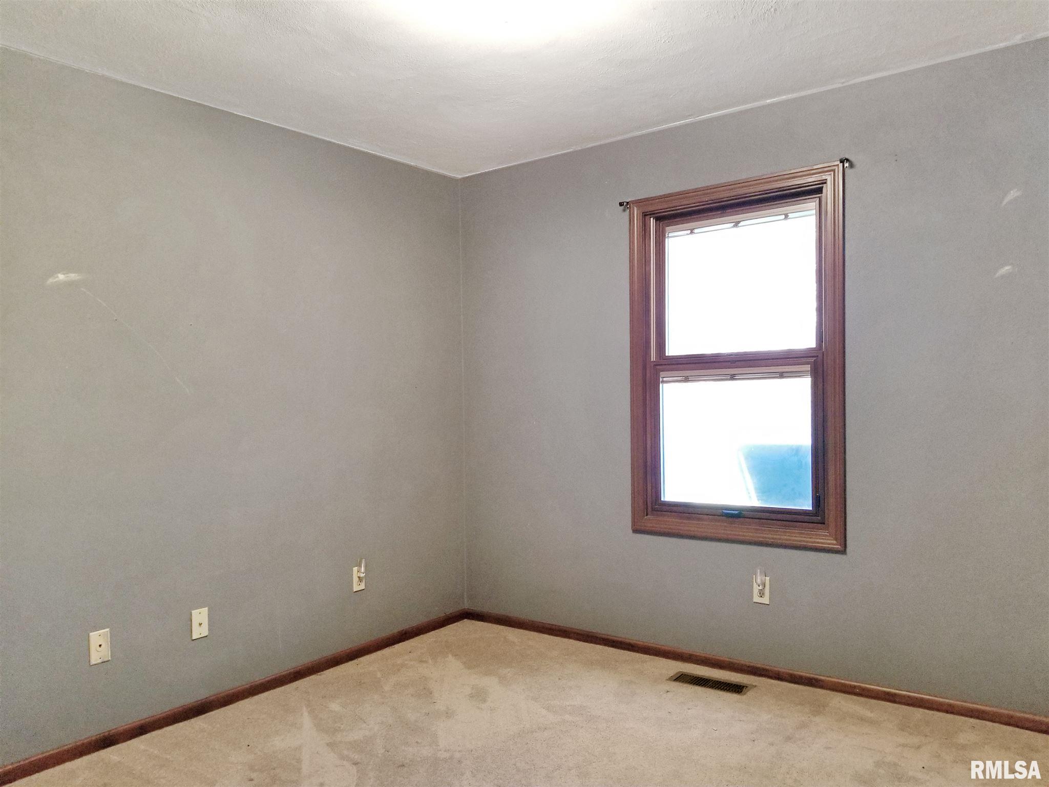 11 Sarah Avenue Springfield, IL 62703 - Photo 16 of 35