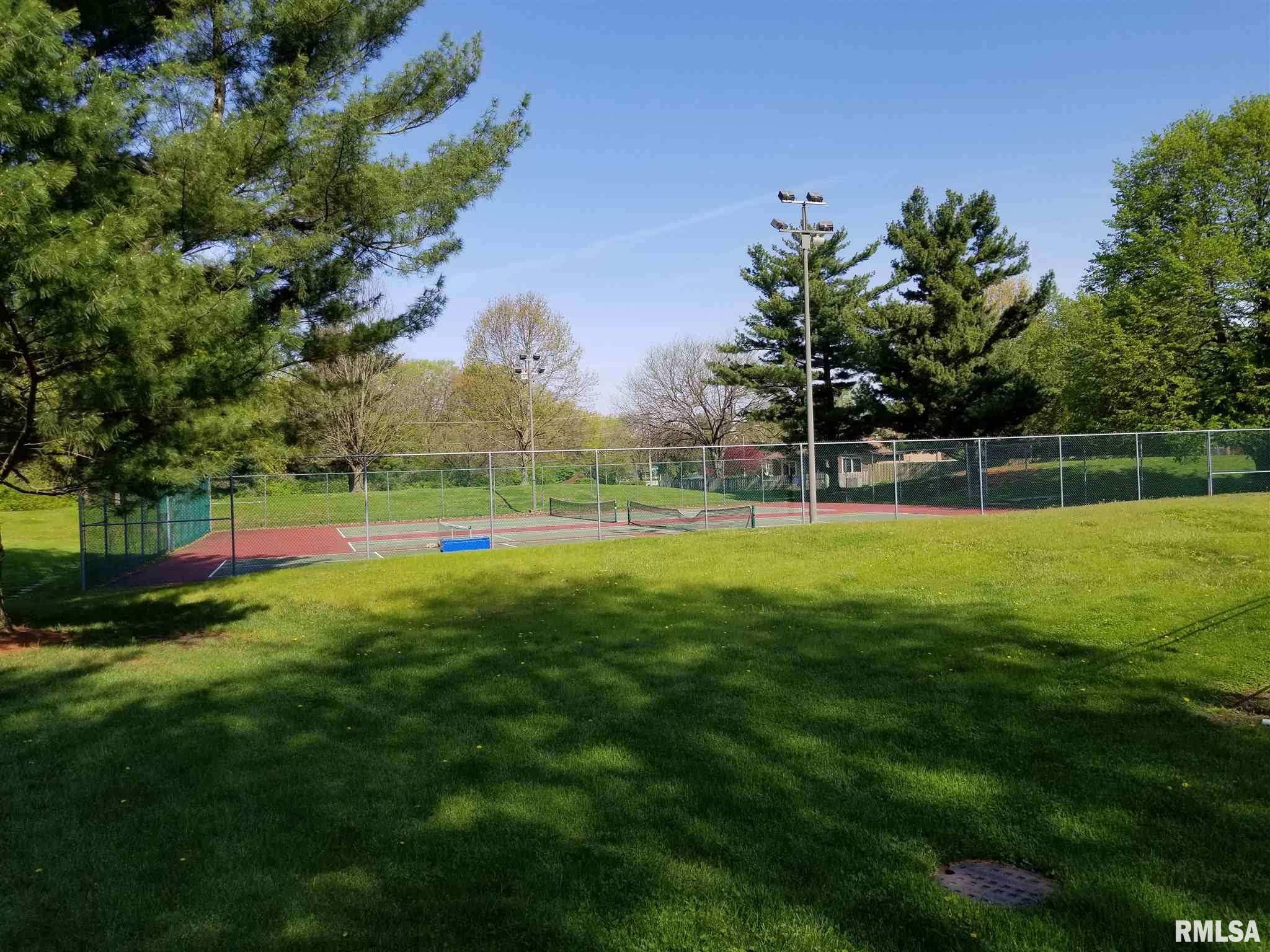 11 Sarah Avenue Springfield, IL 62703 - Photo 34 of 35