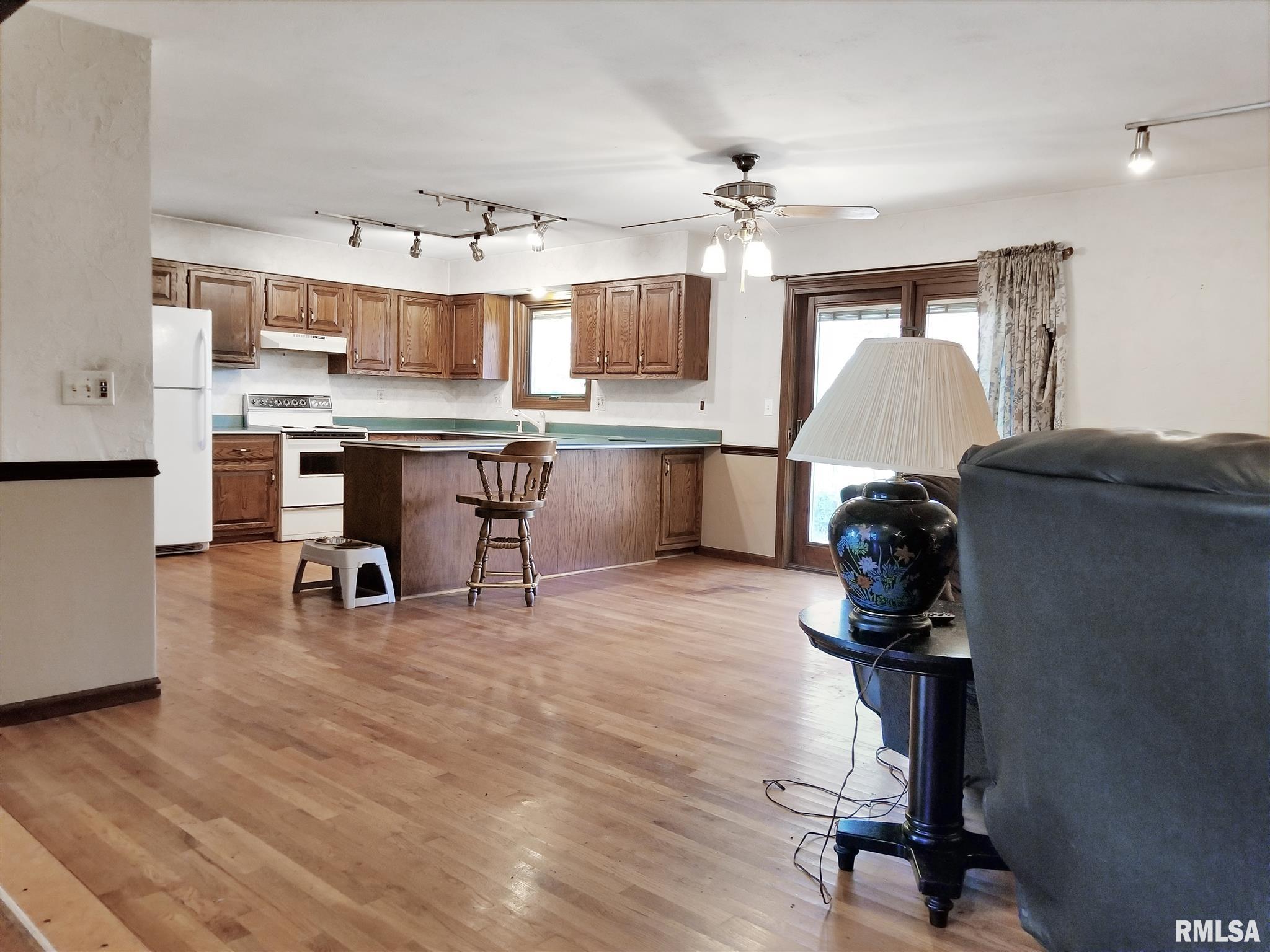 11 Sarah Avenue Springfield, IL 62703 - Photo 8 of 35