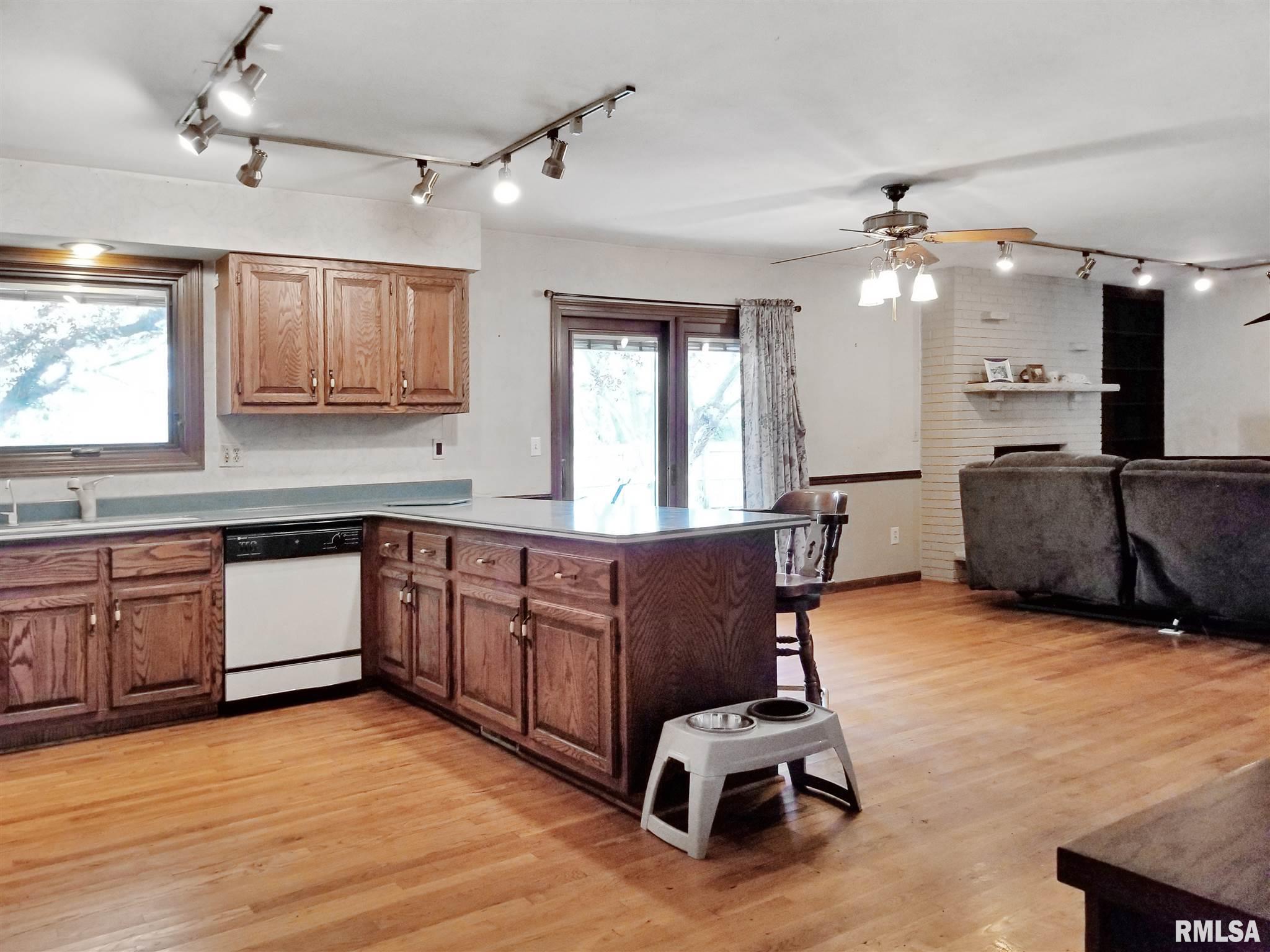 11 Sarah Avenue Springfield, IL 62703 - Photo 10 of 35