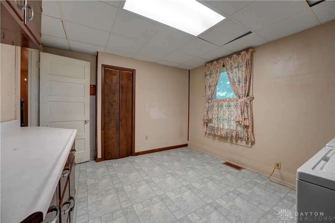 8150 Snake Road Dayton, OH 45426 - Photo 19 of 48