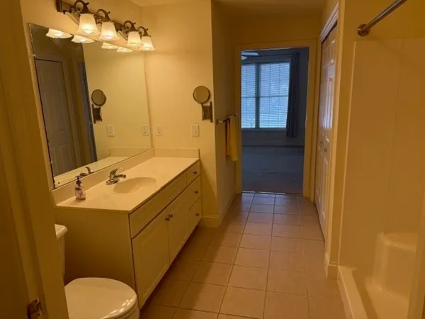 $2,750 | 1214 Emerald Court, Unit 1214, Tewksbury, MA 01876