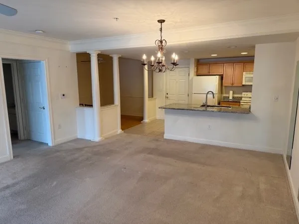 $2,750 | 1214 Emerald Court, Unit 1214, Tewksbury, MA 01876