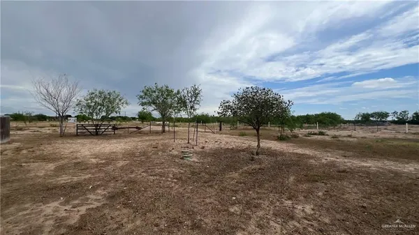 $2,900 | 7100 North Seminary Road, Edinburg, TX 78541