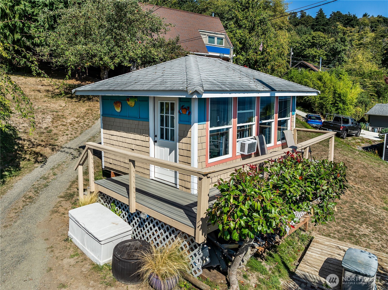 13037 Southwest Bachelor Road Vashon, WA 98070 - Photo 18 of 30