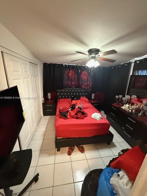 276 East 12th Street Hialeah, FL 33010 - Photo 14 of 25 a bedroom with furniture and a window