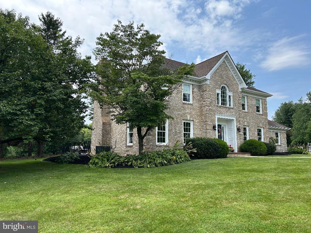 106 Hammersmith Lane Lititz, PA 17543 - Photo 4 of 28 a front view of house with yard and green space