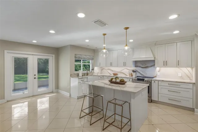 $599,900 | 5475 Saddlebrook Way, Wesley Chapel, FL 33543