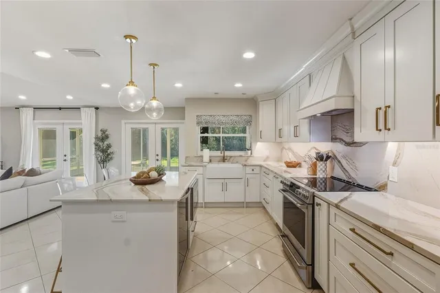 $599,900 | 5475 Saddlebrook Way, Wesley Chapel, FL 33543