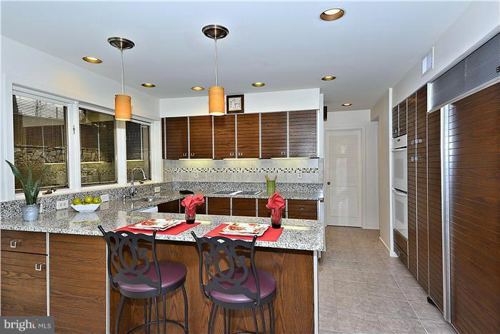 3005 Friends Road Annapolis, MD 21401 - Photo 17 of 30 Kitchen