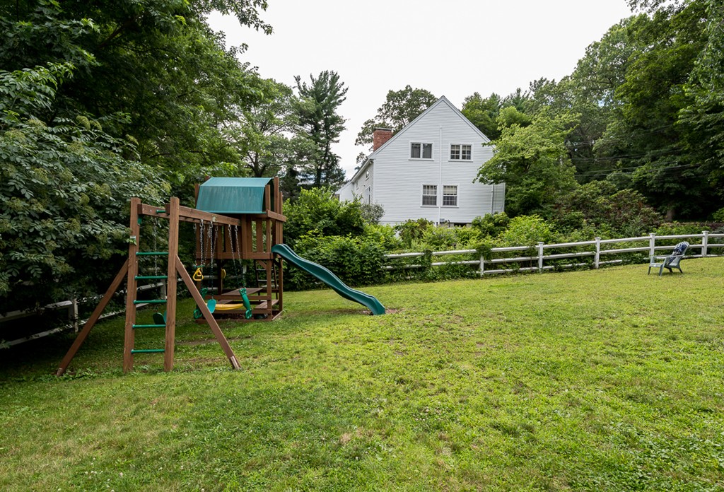 34 Garrison Road Hingham, MA 02043 - Photo 17 of 17 Gallery Image 17