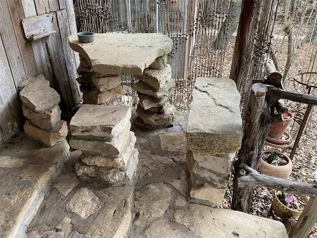 $495,000 | 207 Hub Drive, Wimberley, TX 78676