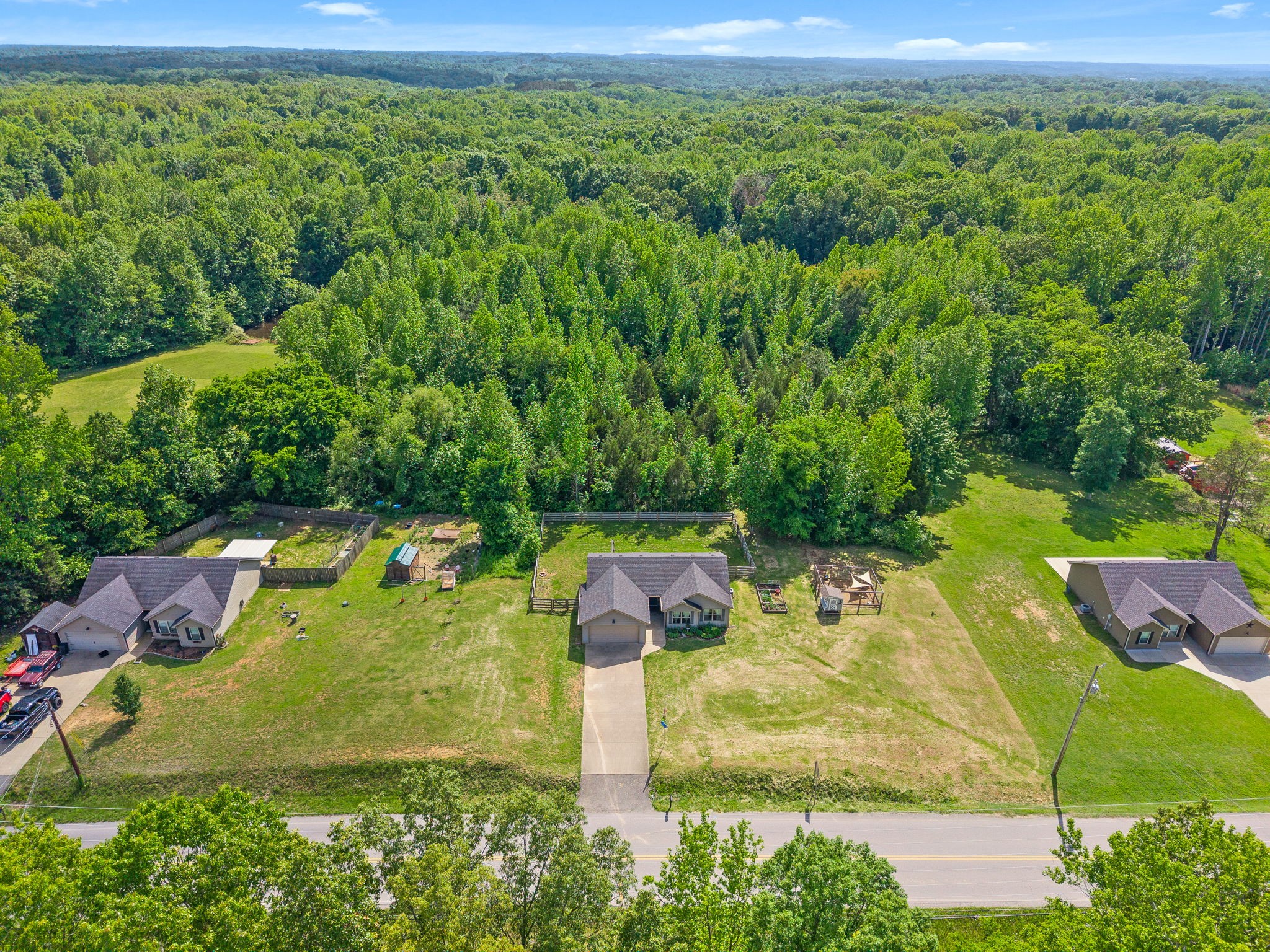 2336 River Road Clarksville, TN 37040 - Photo 2 of 37