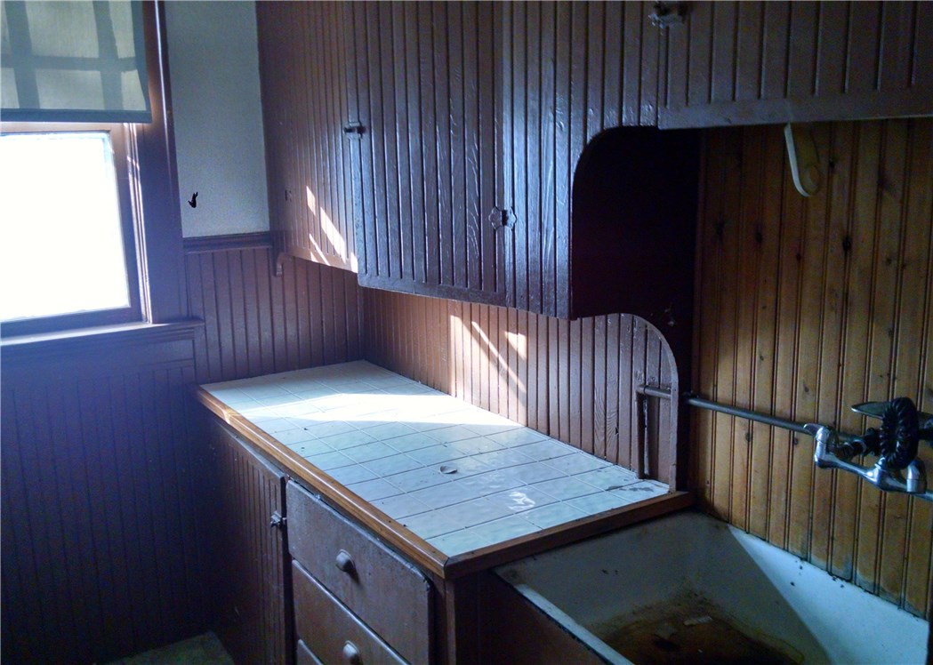 60 4th Avenue Woonsocket, RI 02895 - Photo 5 of 38 Gallery Image 5