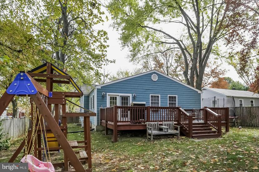 5602 Norton Road Alexandria, VA 22303 - Photo 21 of 25 Beautiful flat back yard for lots of playing