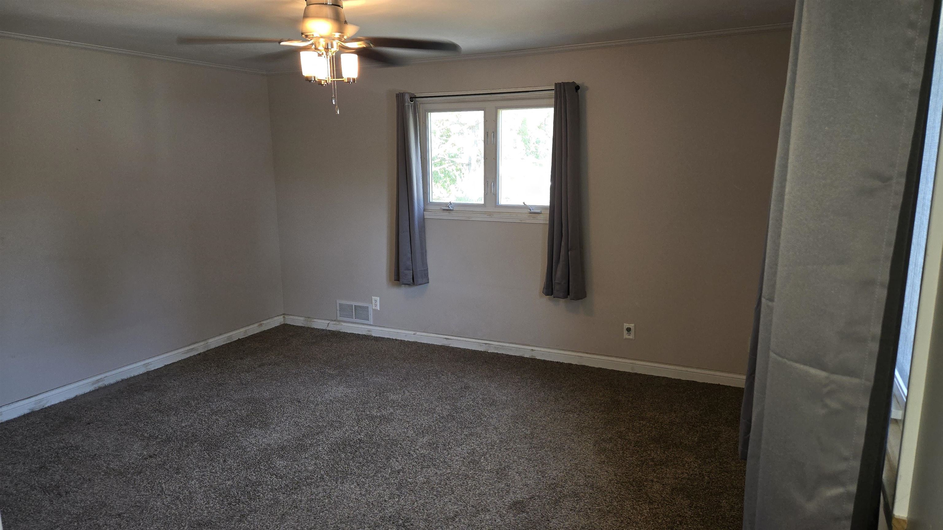 606 High Street Clinton, WI 53525 - Photo 13 of 20