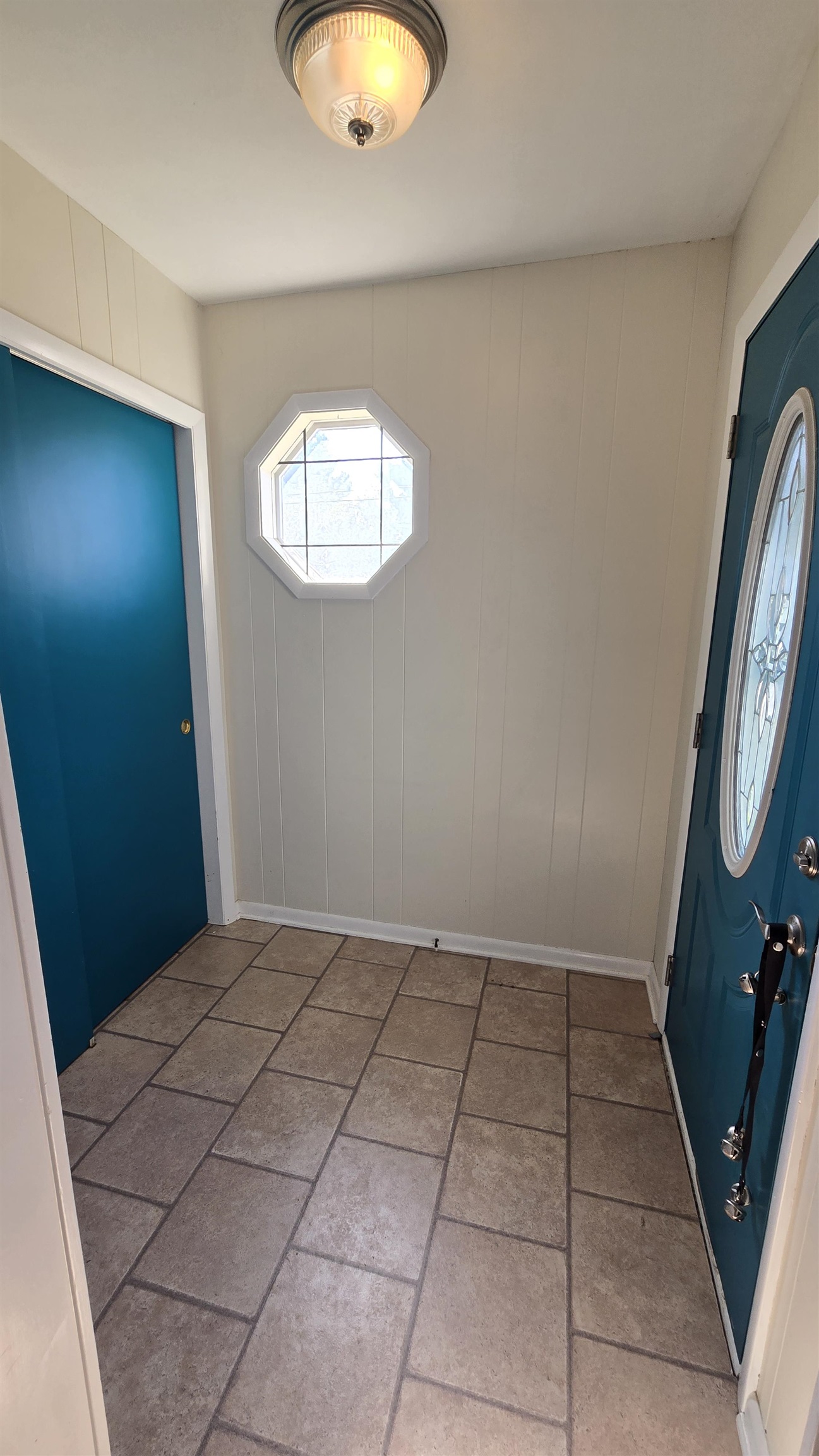 606 High Street Clinton, WI 53525 - Photo 3 of 20