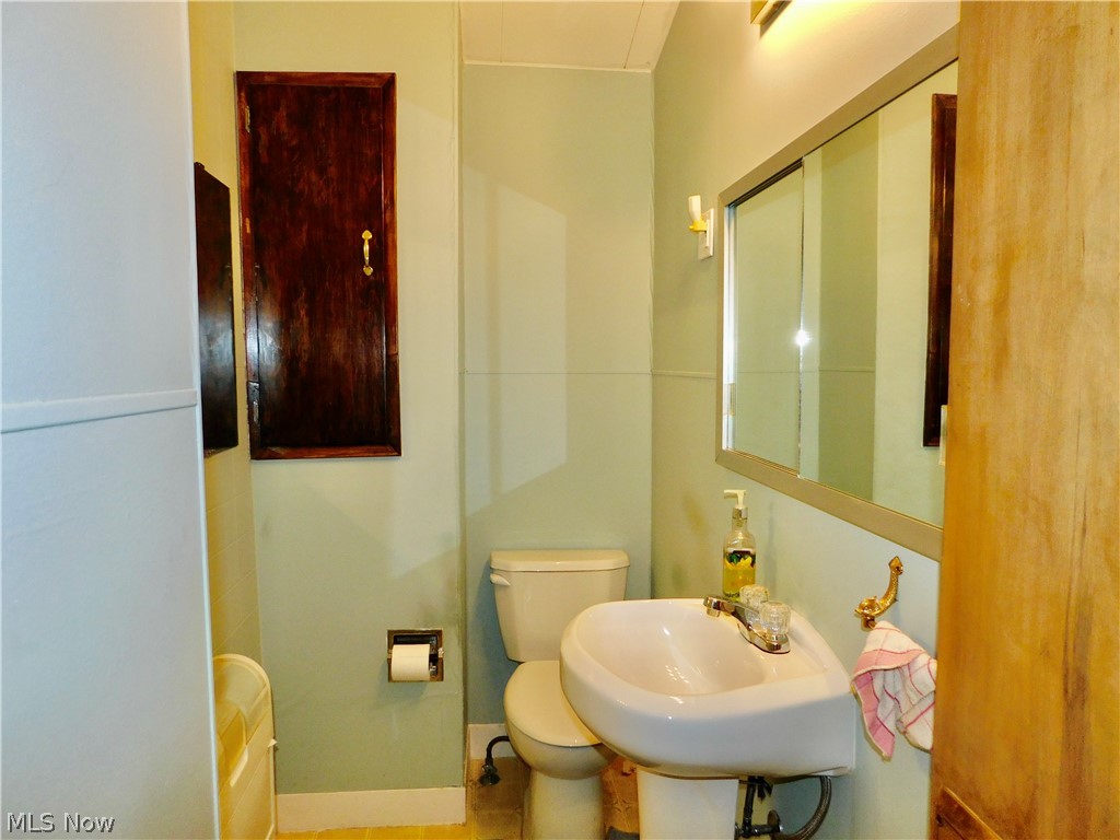 4626 4th Street Northwest Canton, OH 44708 - Photo 13 of 26 Bedroom 2