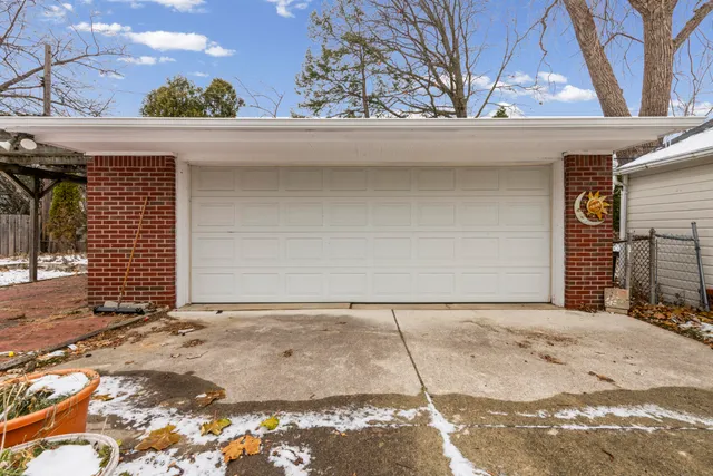 $359,900 | 1158 Hawthorne Road, Grosse Pointe Woods, MI 48236