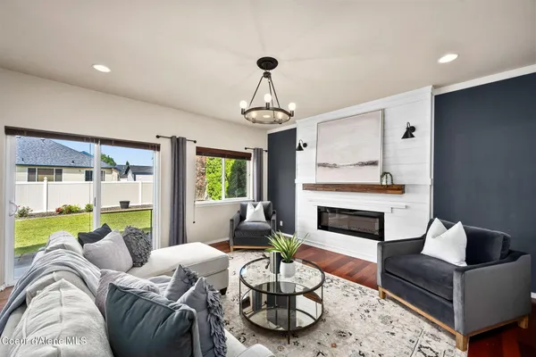 $699,000 | 2547 Blackberry Loop, Hayden, ID 83835