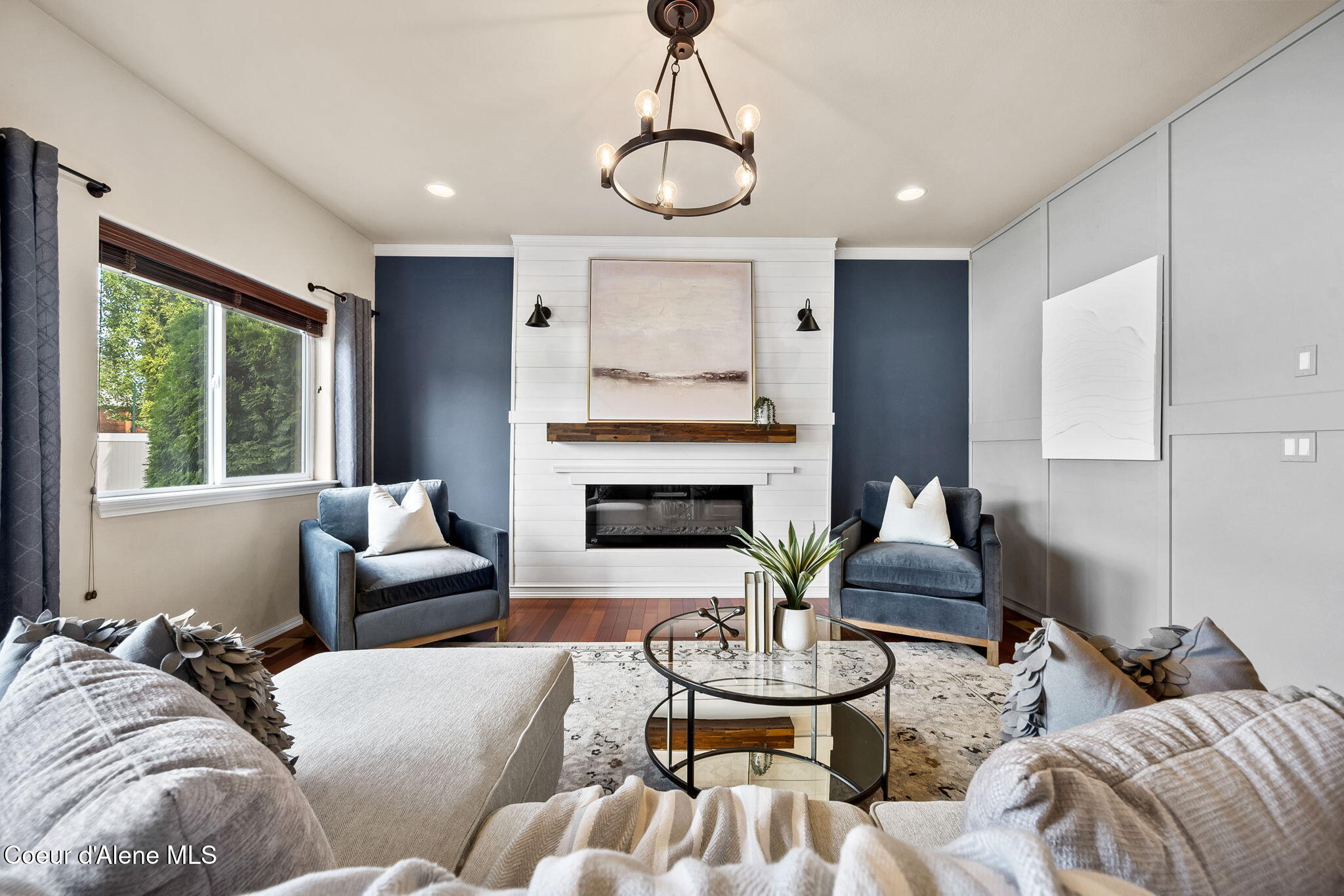 2547 Blackberry Loop Hayden, ID 83835 - Photo 21 of 46 Great area for seating