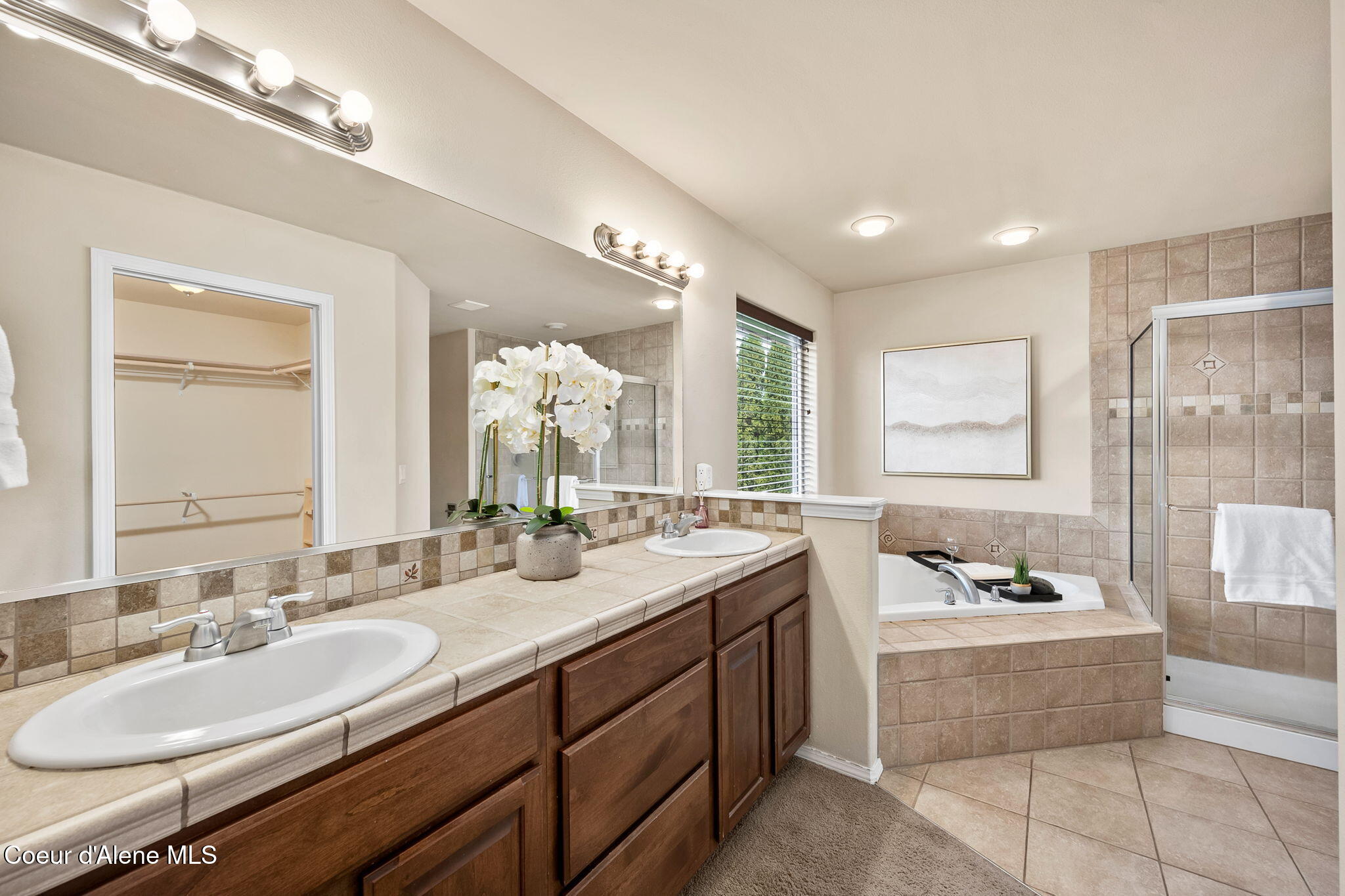 2547 Blackberry Loop Hayden, ID 83835 - Photo 34 of 46 Seperate garden tub and shower