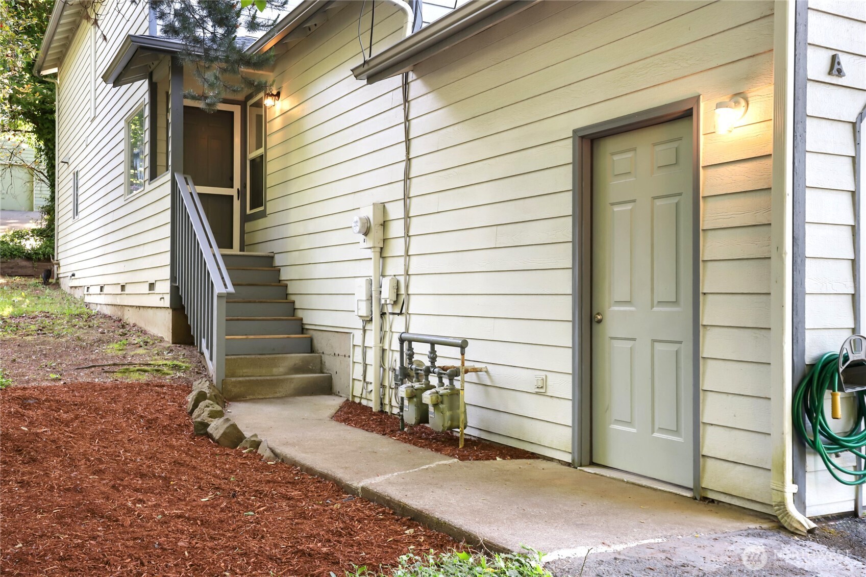 2800 Pine Road Northeast Bremerton, WA 98310 - Photo 4 of 33 Gallery Image 4