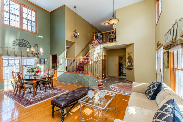 604 Barberry Trail Fox River Grove, IL 60021 - Photo 3 of 39