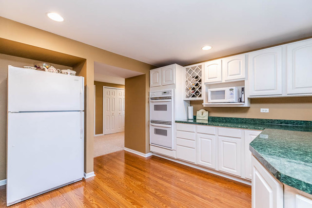 604 Barberry Trail Fox River Grove, IL 60021 - Photo 25 of 39