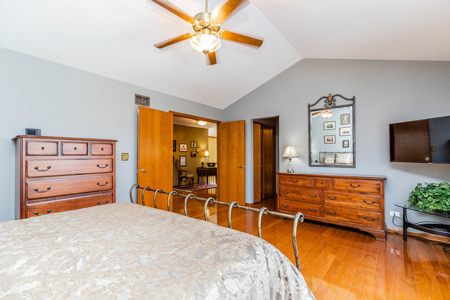 604 Barberry Trail Fox River Grove, IL 60021 - Photo 8 of 39