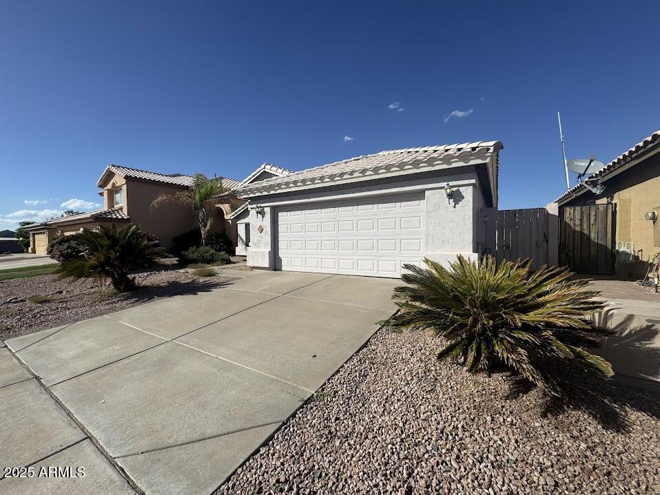 3124 East Piute Avenue Phoenix, AZ 85050 - Photo 3 of 25