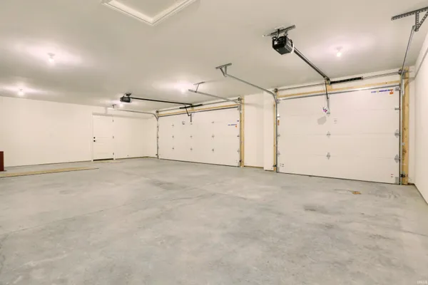 $440,000 | 2025 Briar Meadows Drive, Unit 2, Evansville, IN 47711