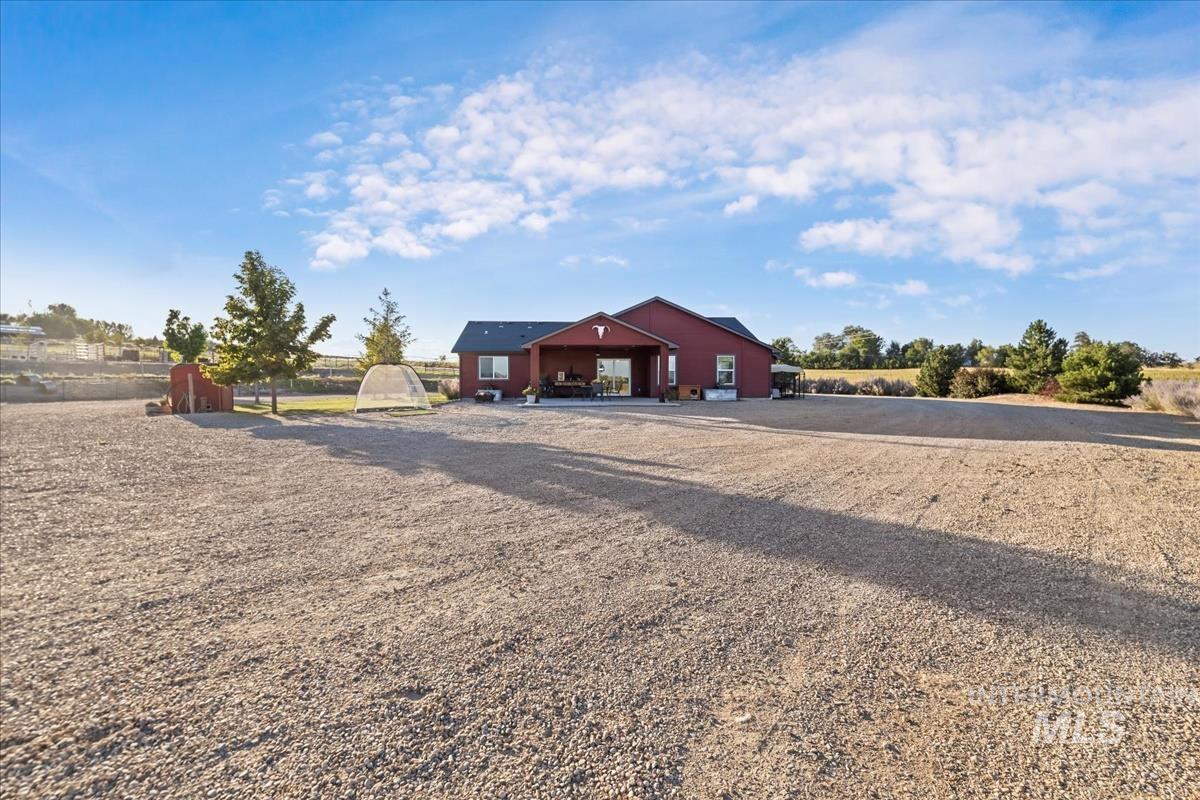 17571 Goodson Road Caldwell, ID 83607 - Photo 25 of 36 View of yard