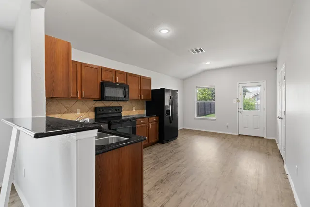 $2,200 | 5800 Maciver Drive, Austin, TX 78754