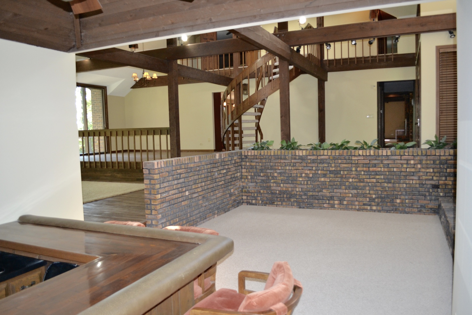 40W565 Bowes Road Elgin, IL 60124 - Photo 12 of 27