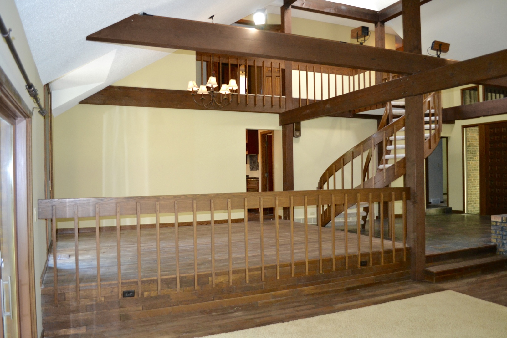 40W565 Bowes Road Elgin, IL 60124 - Photo 13 of 27