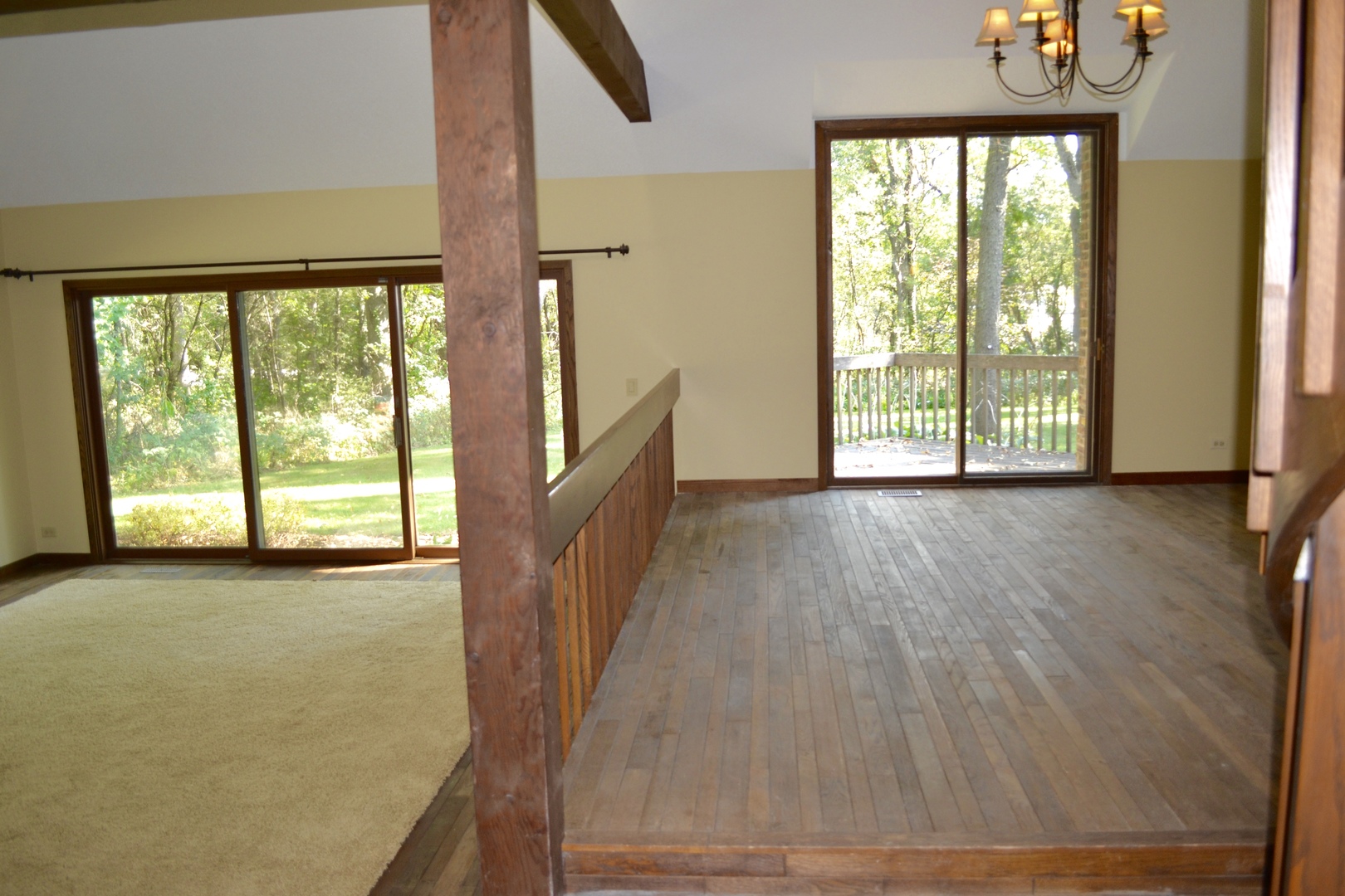 40W565 Bowes Road Elgin, IL 60124 - Photo 9 of 27