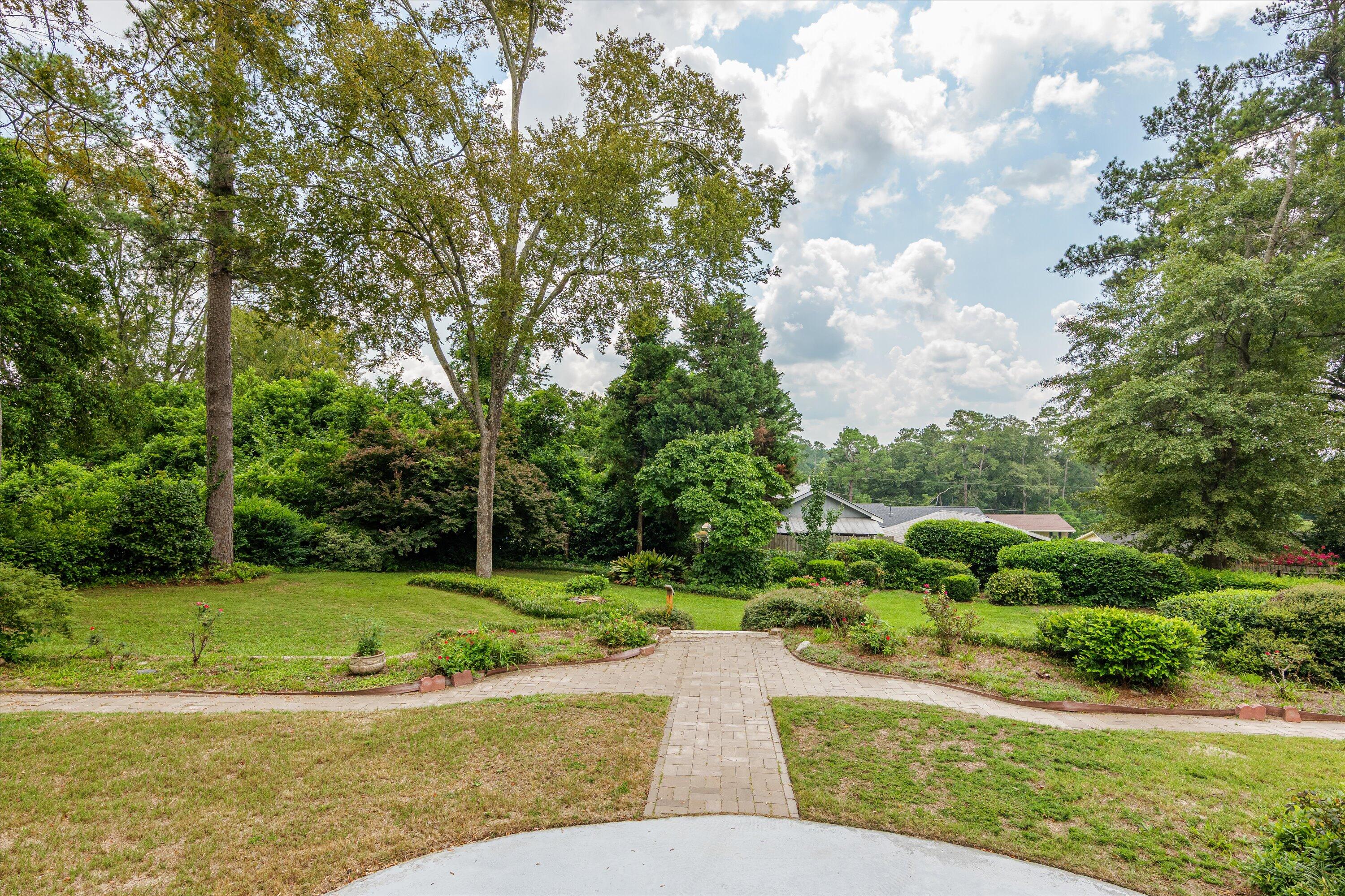2236 Cadden Road Augusta, GA 30906 - Photo 17 of 26 Fully landscaped backyard
