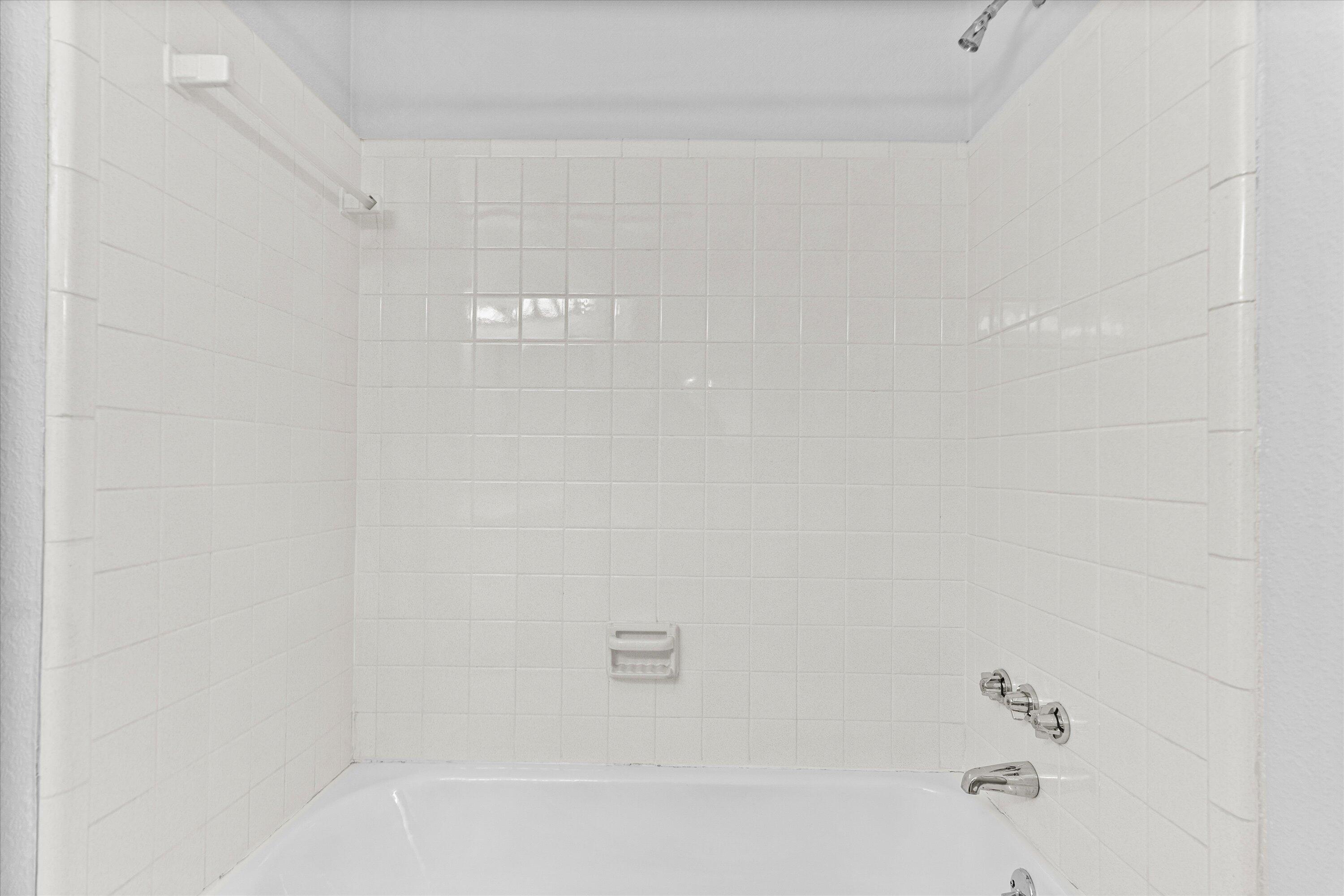2236 Cadden Road Augusta, GA 30906 - Photo 22 of 26 Bathroom 2 with bathtub