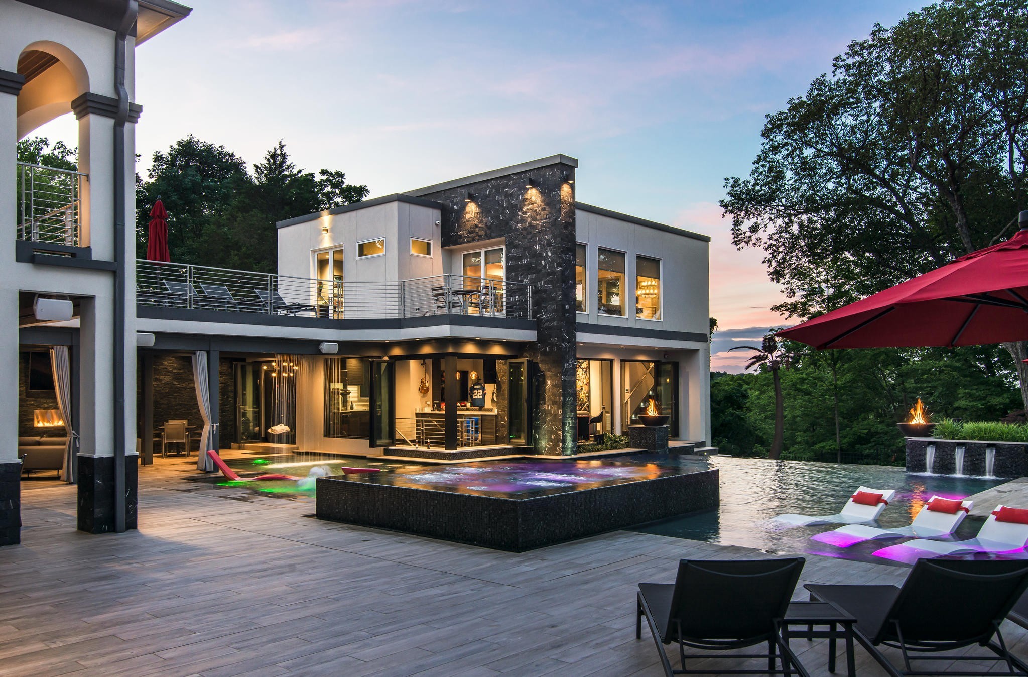 813 Deercrossing Nashville, TN 37220 - Photo 3 of 49 a front view of building with yard and outdoor seating