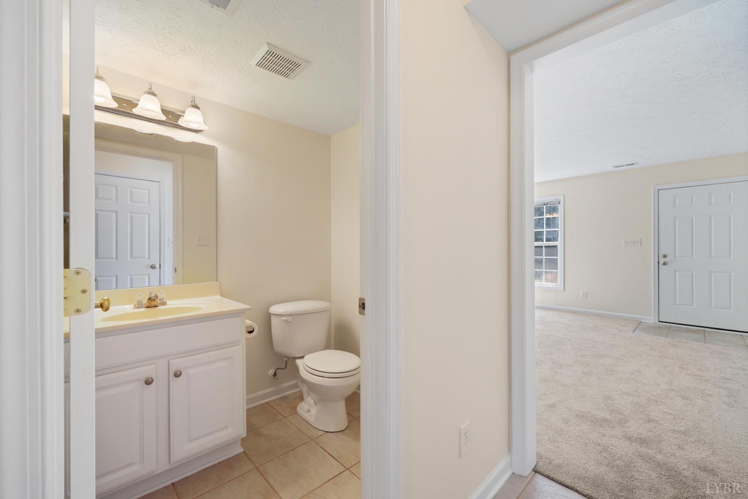 1264 Blue Ridge View Circle Forest, VA 24551 - Photo 18 of 43
