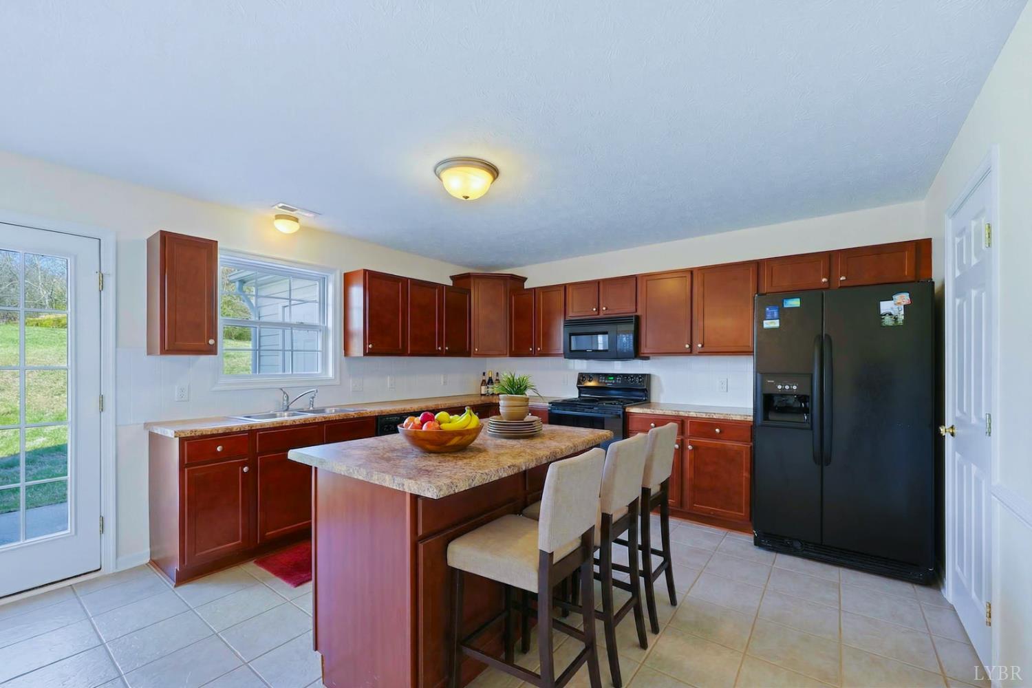 1264 Blue Ridge View Circle Forest, VA 24551 - Photo 3 of 43