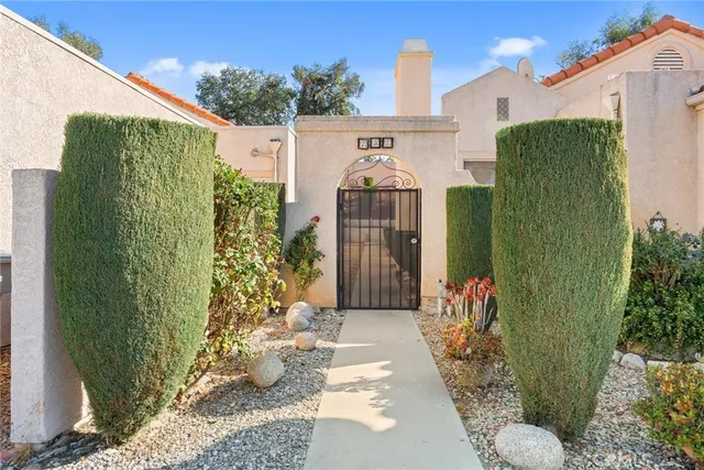 a view of a bird bath